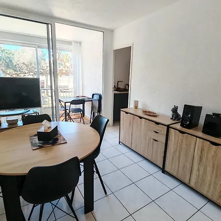 Renove Avec Climatisation A 300m De La - - Fr-1-732-112 公寓