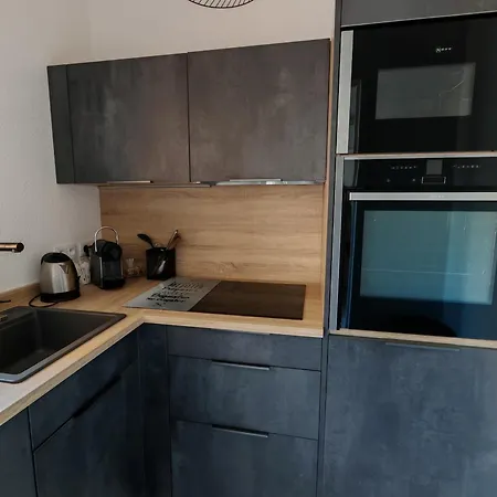 Renove Avec Climatisation A 300m De La - - Fr-1-732-112 Apartament *