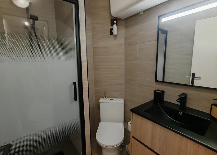 Renove Avec Climatisation A 300m De La - Argeles-sur-mer - Fr-1-732-112